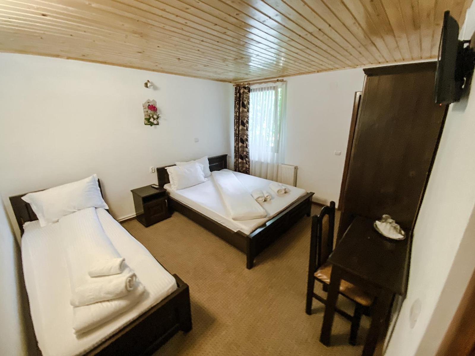 Pensiunea Petru Şugag Habitación foto